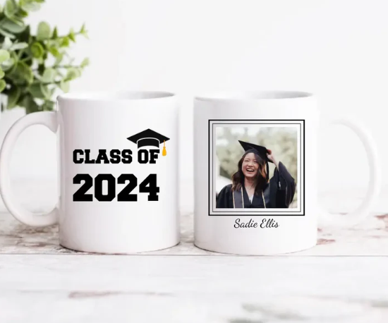 Celebrate the Special Milestone with Personalised Graduation Gifts at WowWee.ie