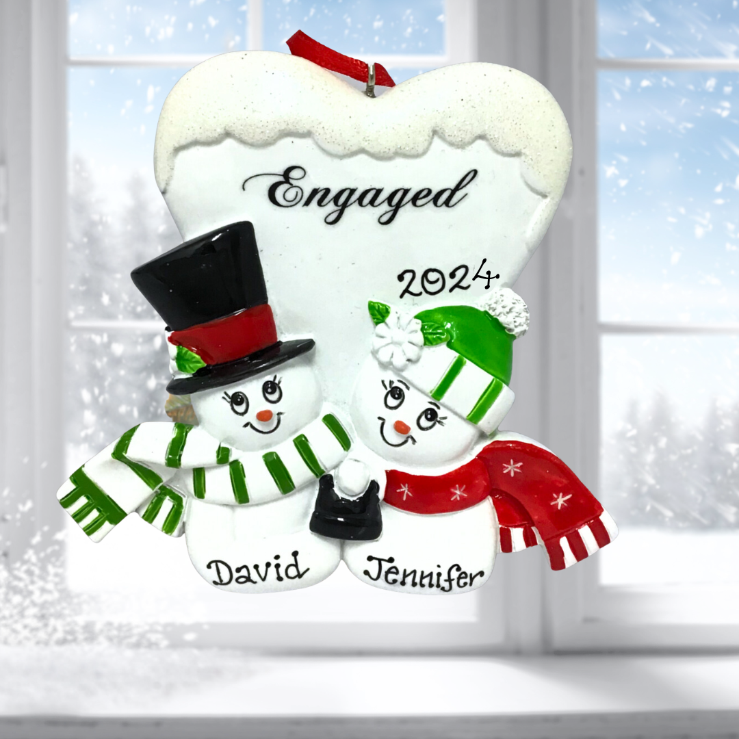 Personalise Your Love: Christmas Decorations for Couples