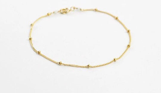 Dotted Gold Bracelet - Slim and Elegant