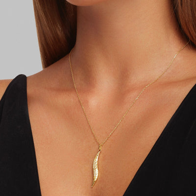 Feather Handcrafted Necklace 18ct Gold