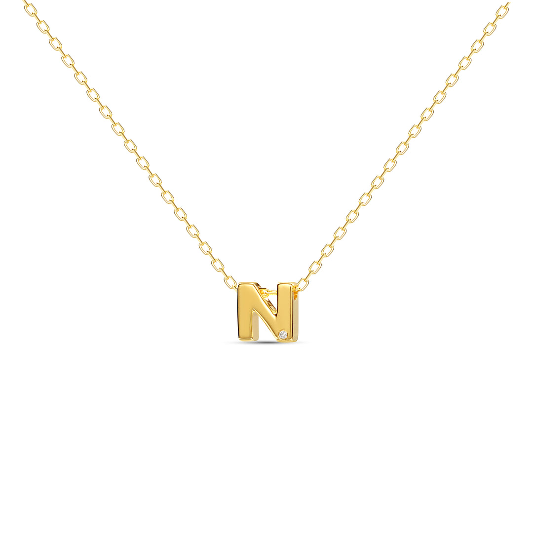 Exquisite 18 ct Gold Diamond Fine Letter Necklace in Deluxe Packaging