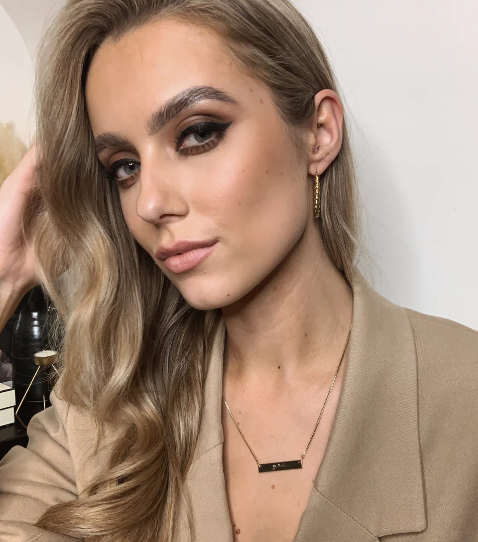 Cara Gold Bar Necklace - New In