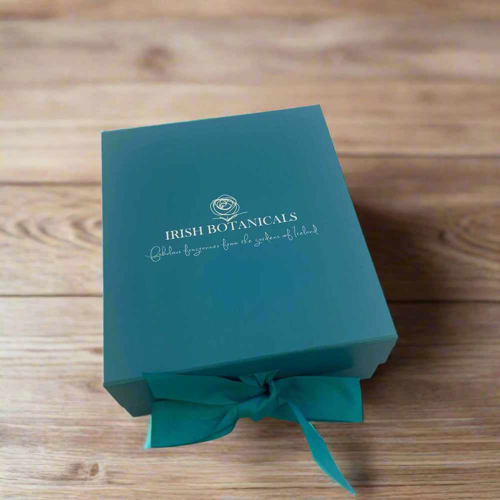 Irish Botanicals Sweet Kombu & Seagrass Gift Set