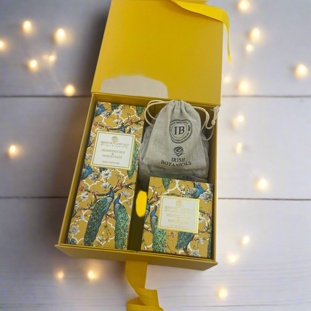 Irish Botanicals Honeysuckle & Pineapple Sage Gift Set