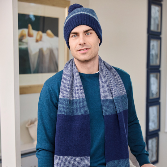 Men's Knitted Hat & Scarf Set in Gift Box- Navy