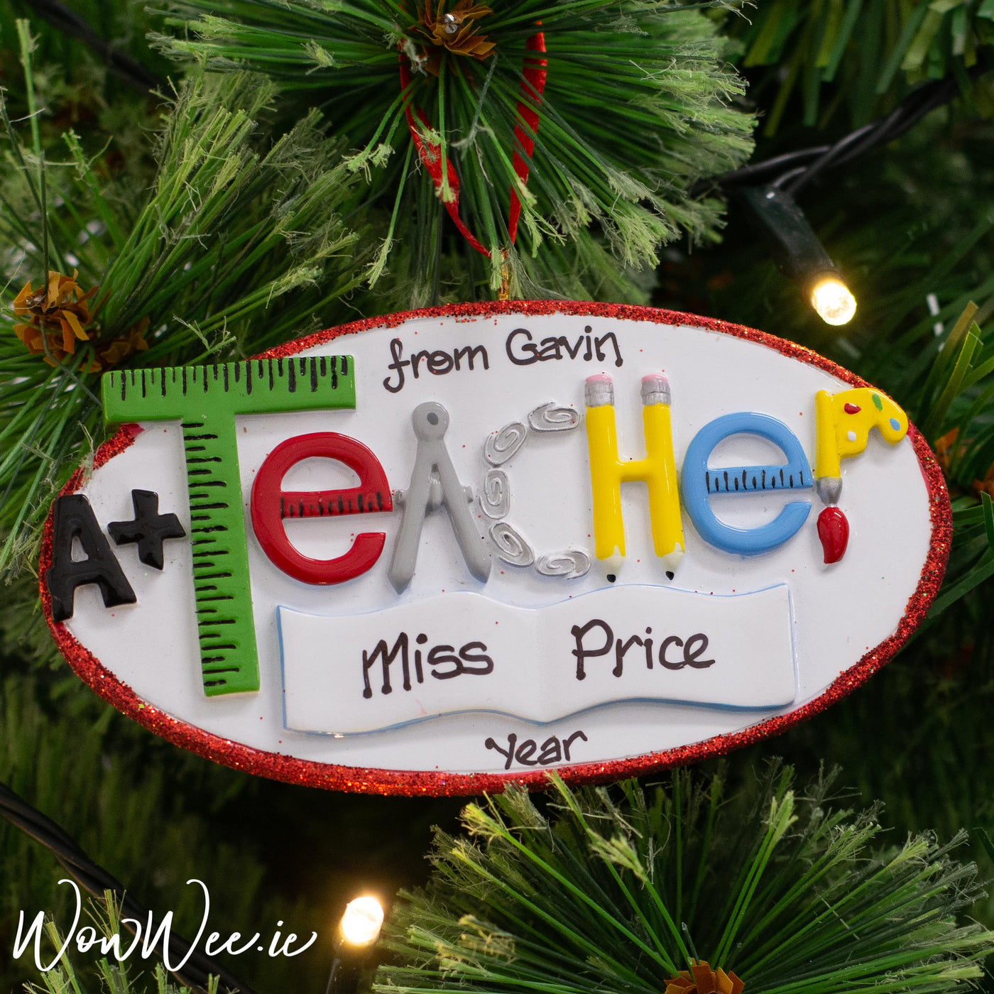 Personalised Christmas Ornament to wish your favourite teacher a very Merry Christmas and to say Thank You.