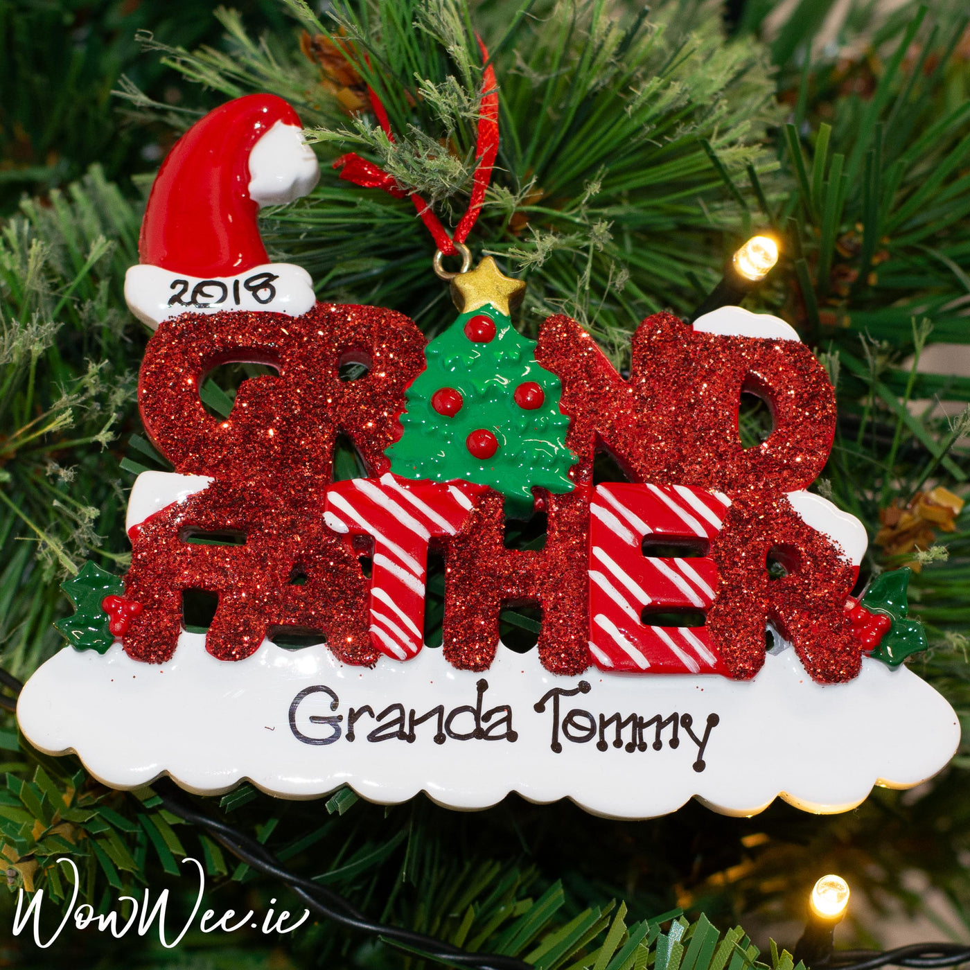 Personalised Christmas Ornament for a special Grandad. Specially personalised for a Grandad celebrating his first Christmas with hi precious Grandson or Granddaughter