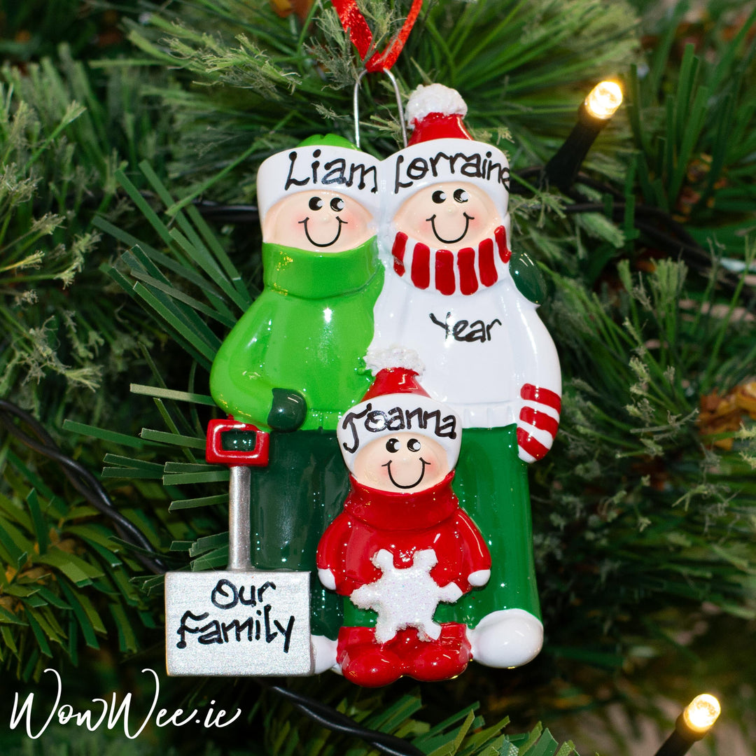 Personalised Tree Decorations - Snow Shovel Family 3 - WowWee.ie Personalised Gifts