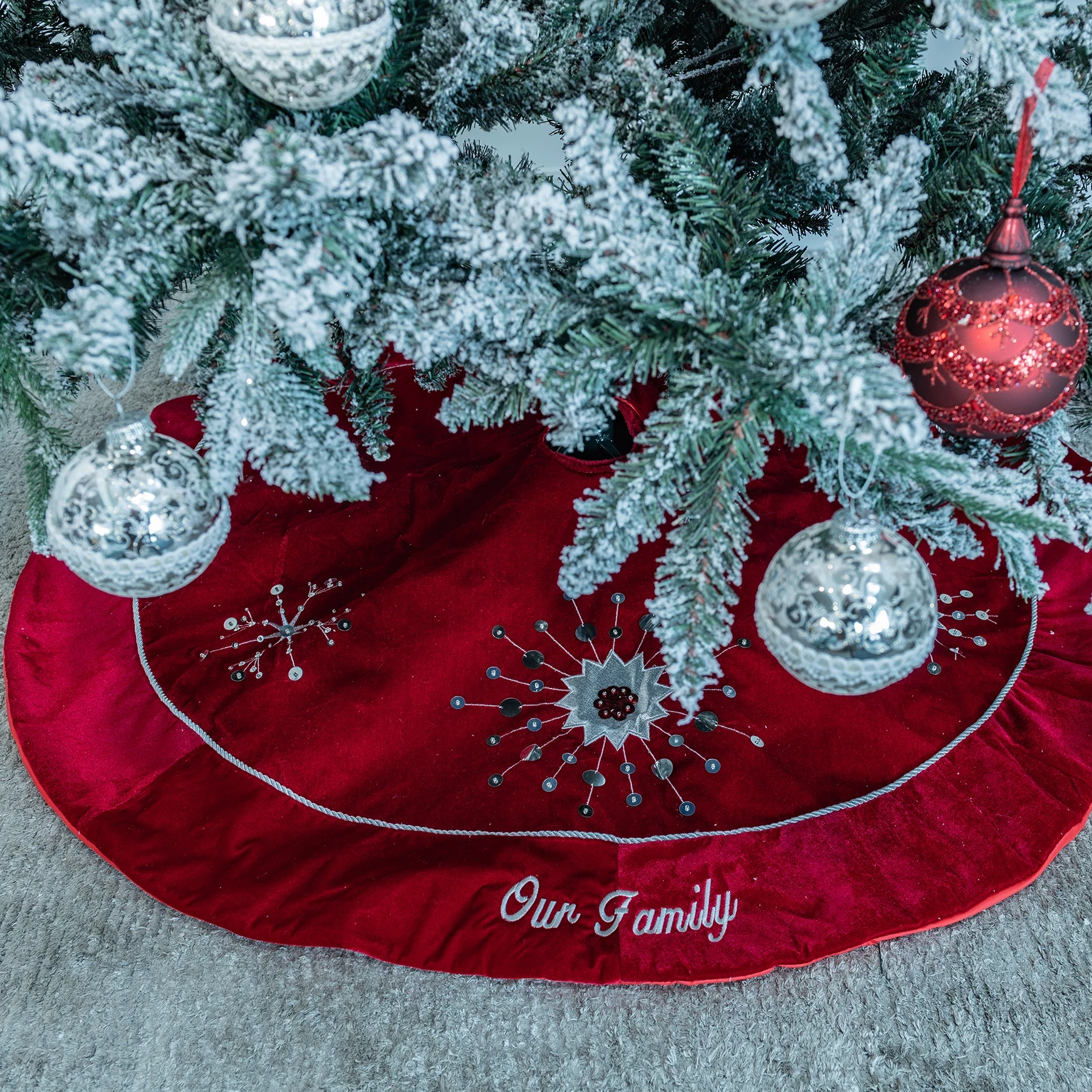 Personalised Velvet Christmas Tree Skirts - Beautifully Beaded & Embroidered - WowWee.ie Personalised Gifts