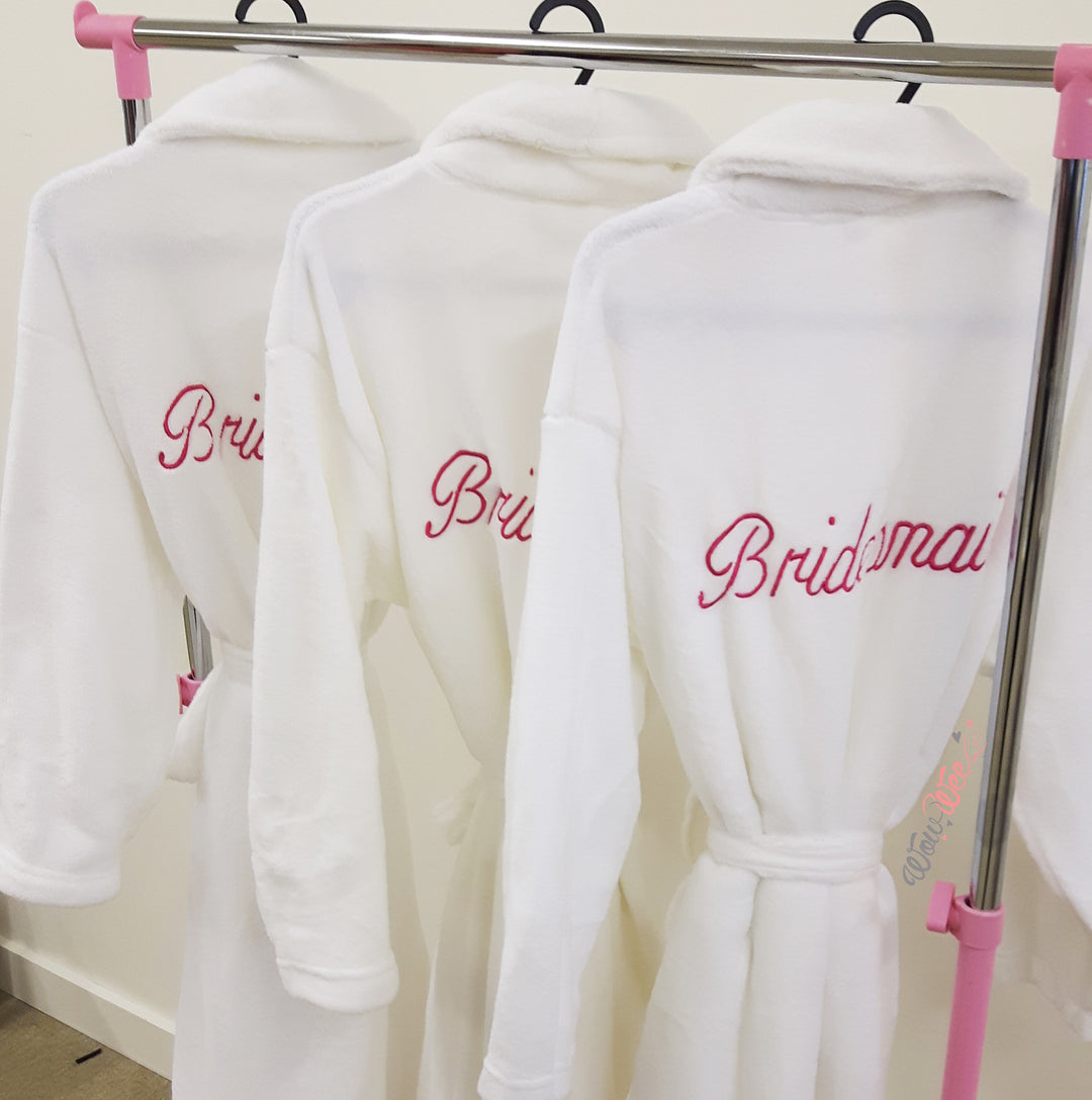 Bridesmaid Robe - Pink Embroidery - To CLEAR - low stock